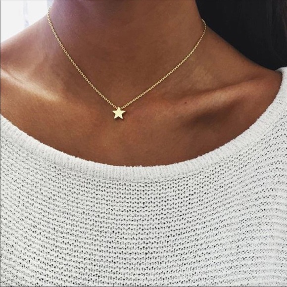 Jewelry - Dainty GOLD Toned Star Necklace